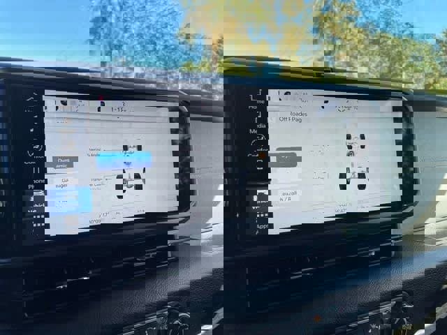 Used 2024 Jeep Wrangler Sport S image 16