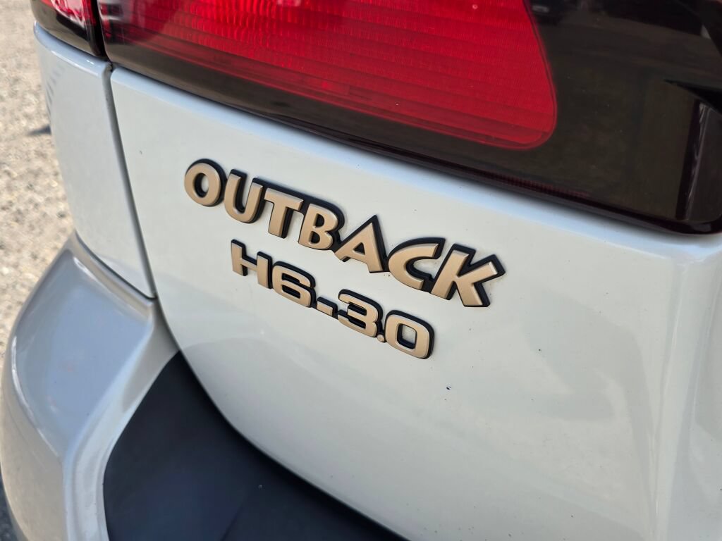 Used 2004 Subaru Outback H6 35th Anniversary Edition AWD/4WD image 30