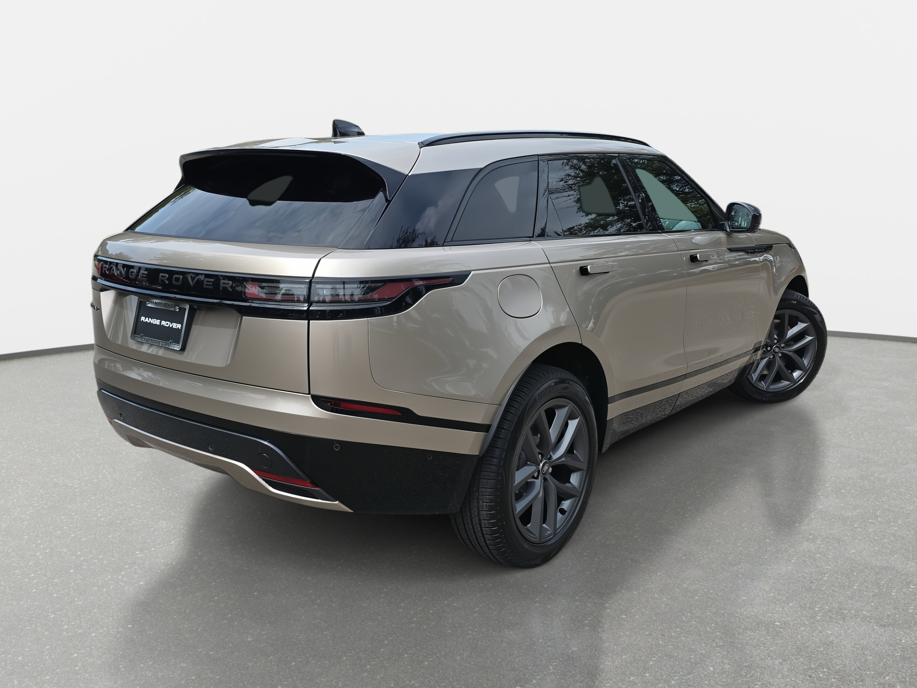 New 2026 Land Rover Range Rover Velar Dynamic SE image 5