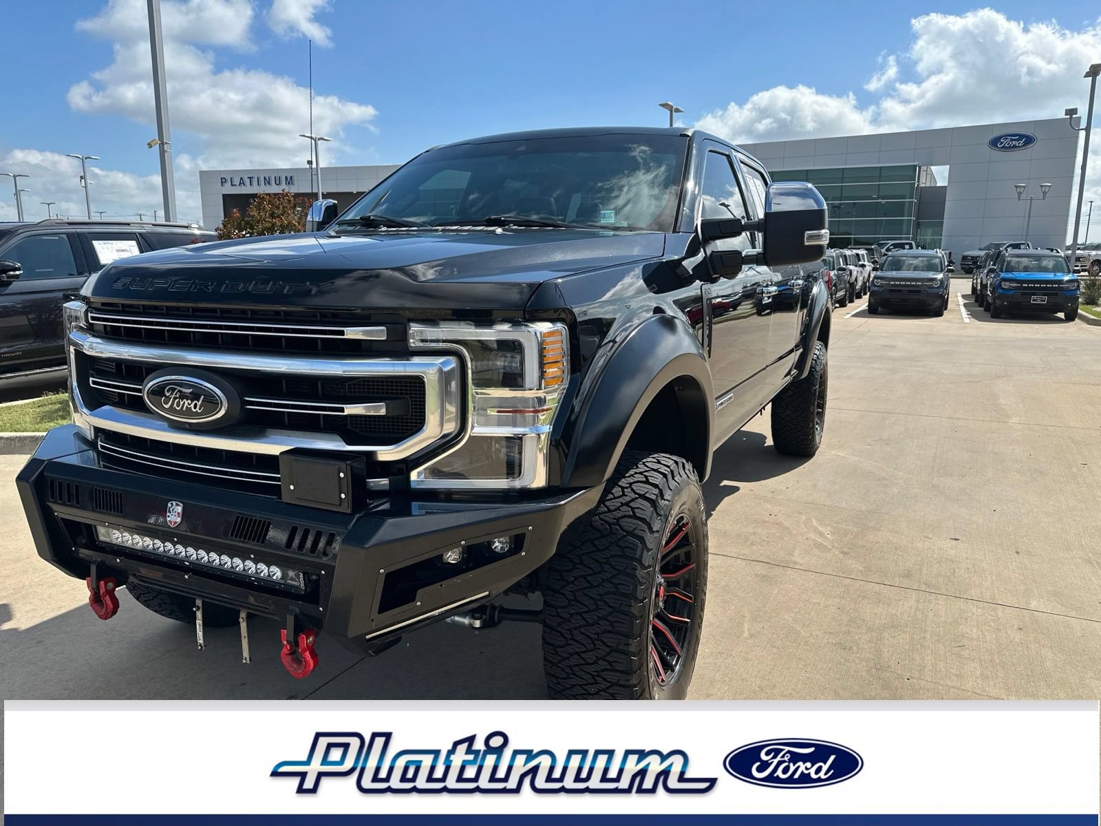 Used 2020 Ford F250 Platinum w/ FX4 Off-Road Package AWD/4WD image 1