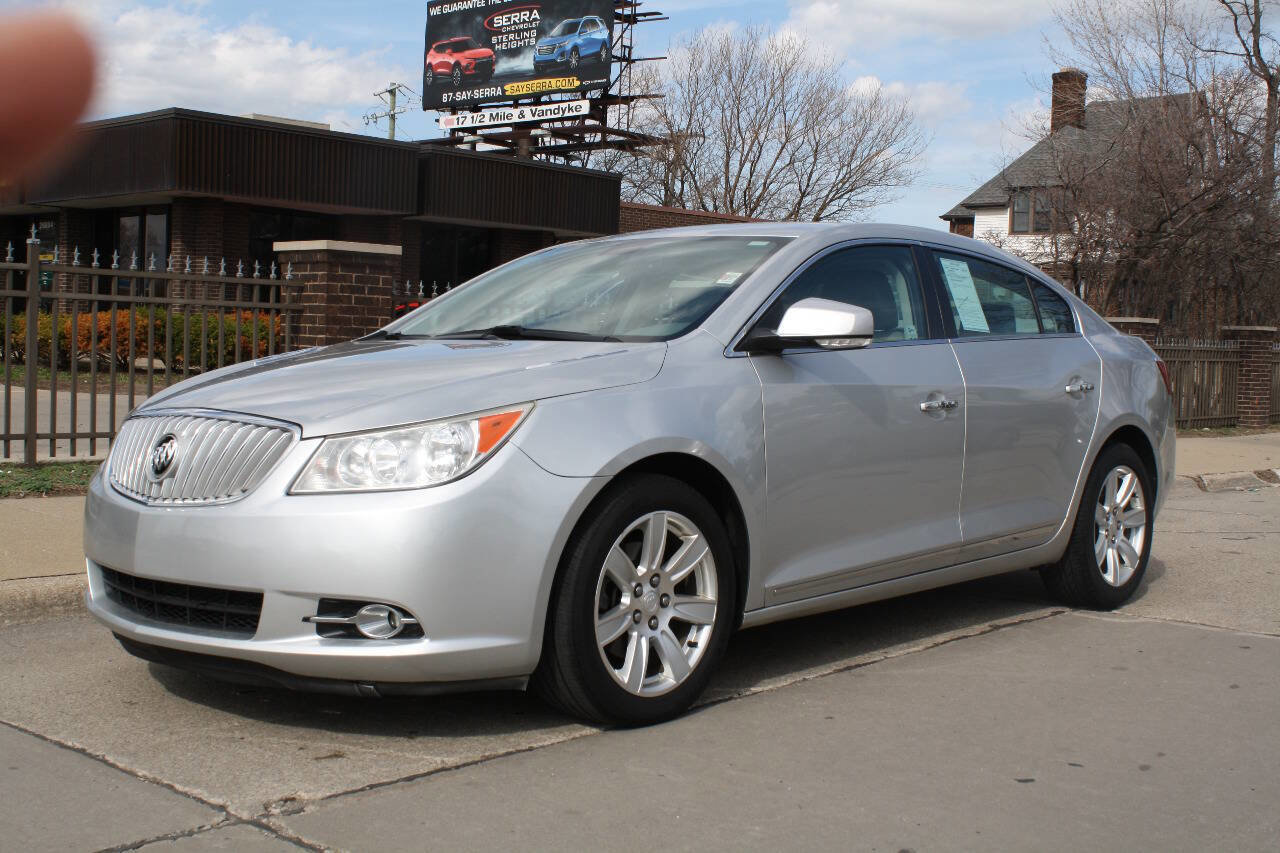 Used 2011 Buick LaCrosse CXL image 2