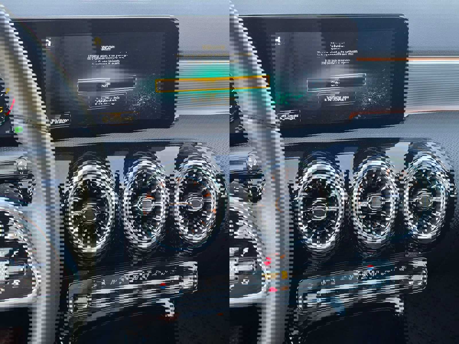 Used 2022 Mercedes-Benz A 220 4MATIC image 26