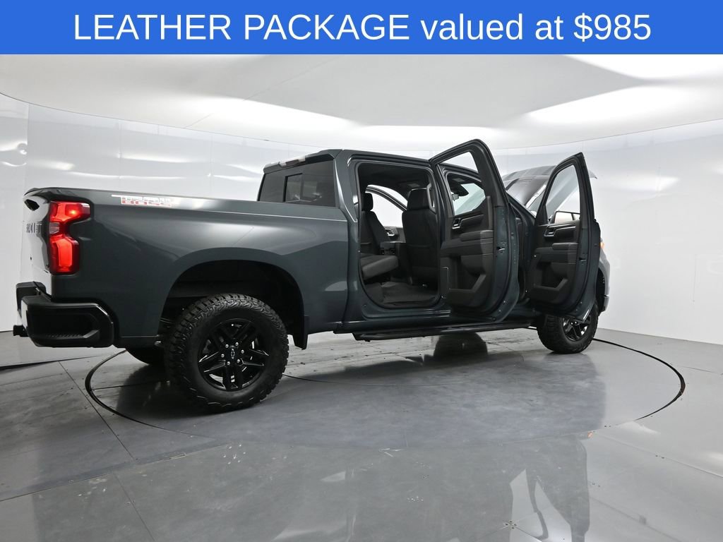 Used 2025 Chevrolet Silverado 1500 LT Trail Boss w/ Convenience Package II image 4