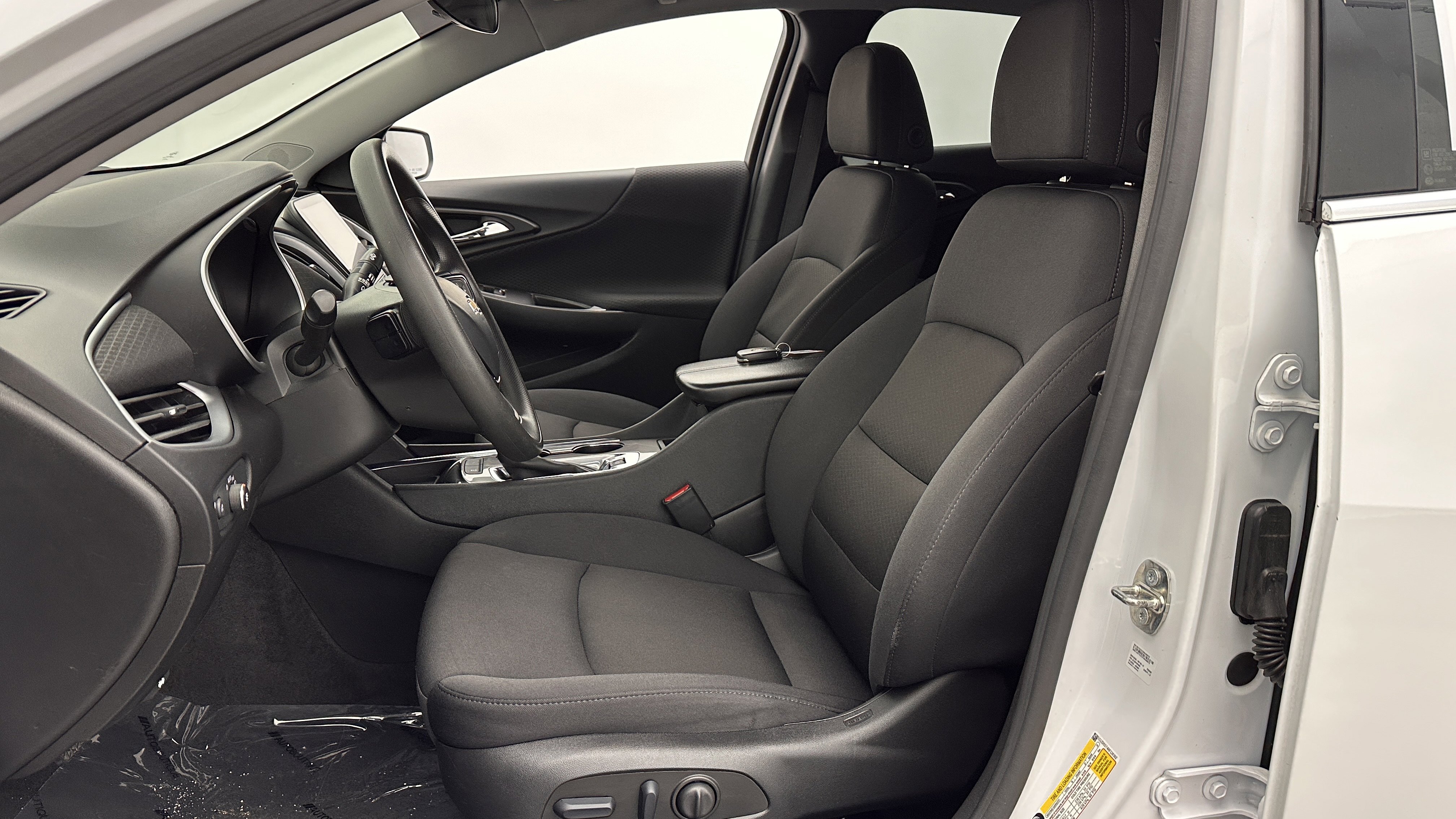 Used 2024 Chevrolet Malibu LT FWD image 13