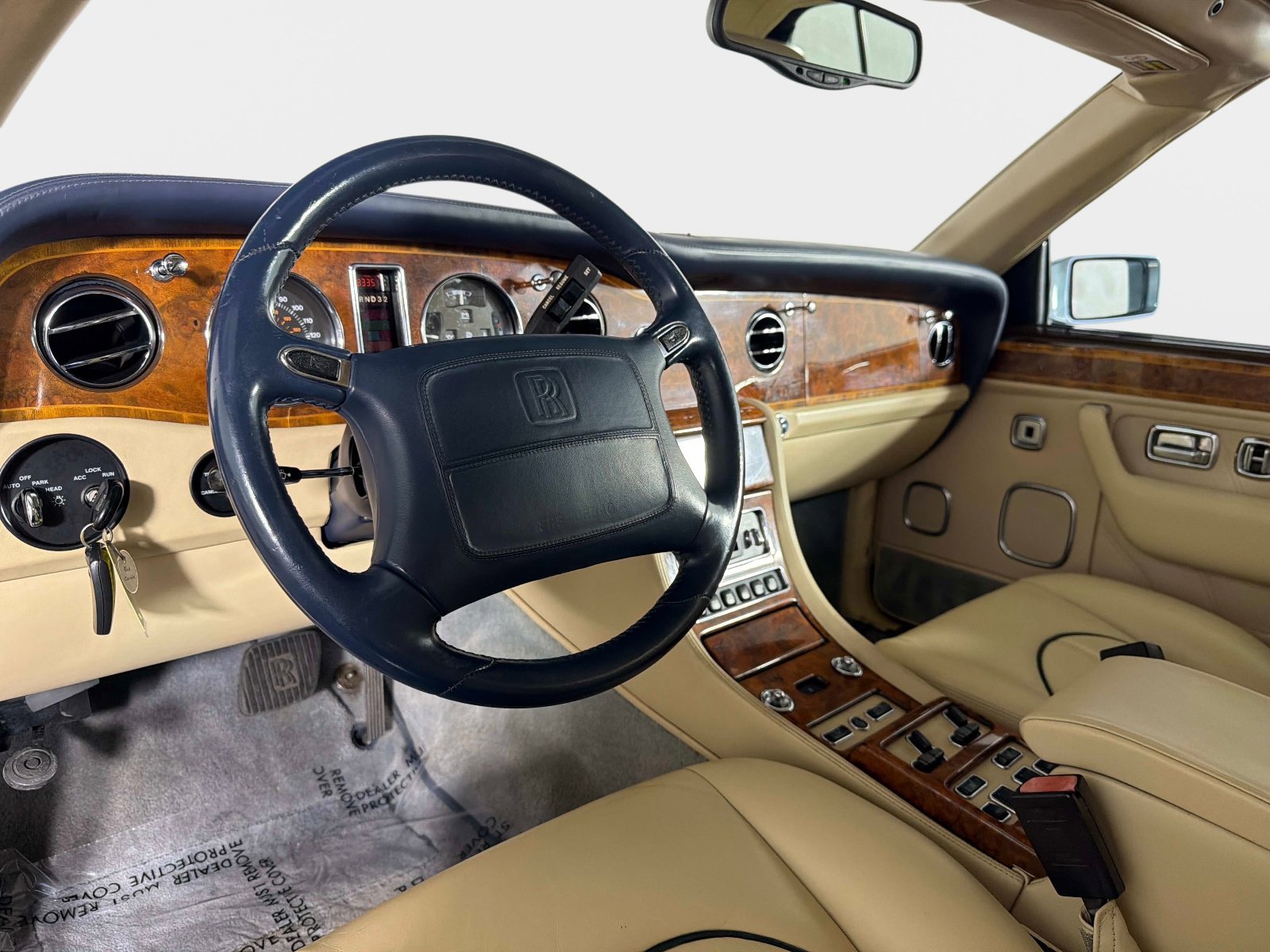 Used 2000 Rolls-Royce Corniche RWD image 31