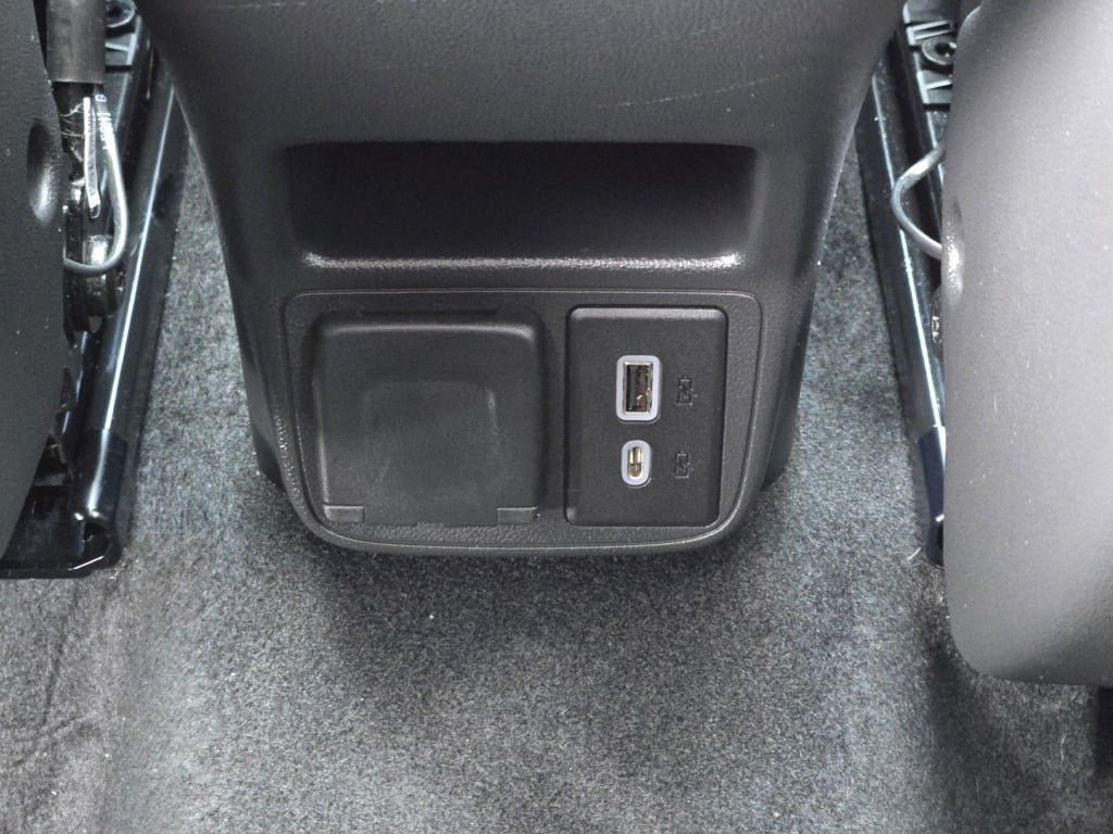 Used 2023 Buick Encore GX Essence w/ Experience Buick Package AWD/4WD image 19