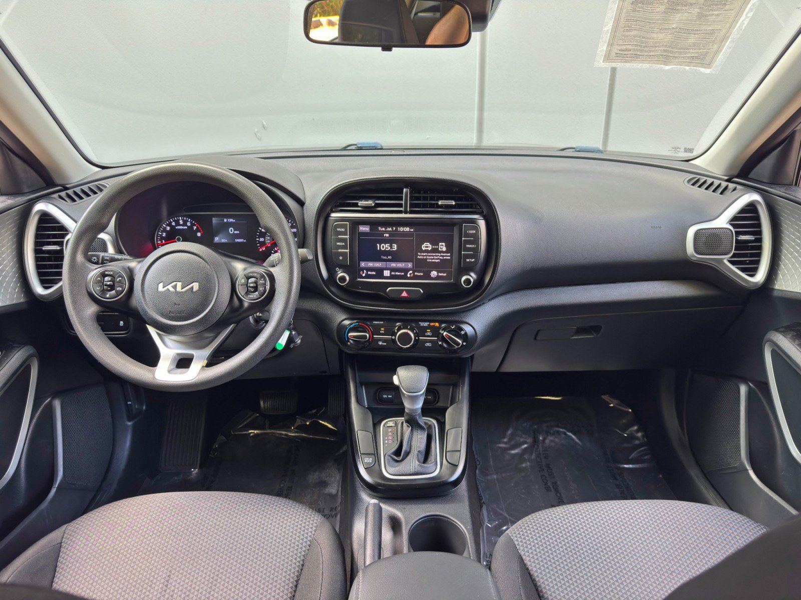 Used 2022 Kia Soul LX w/ Technology Package FWD image 11