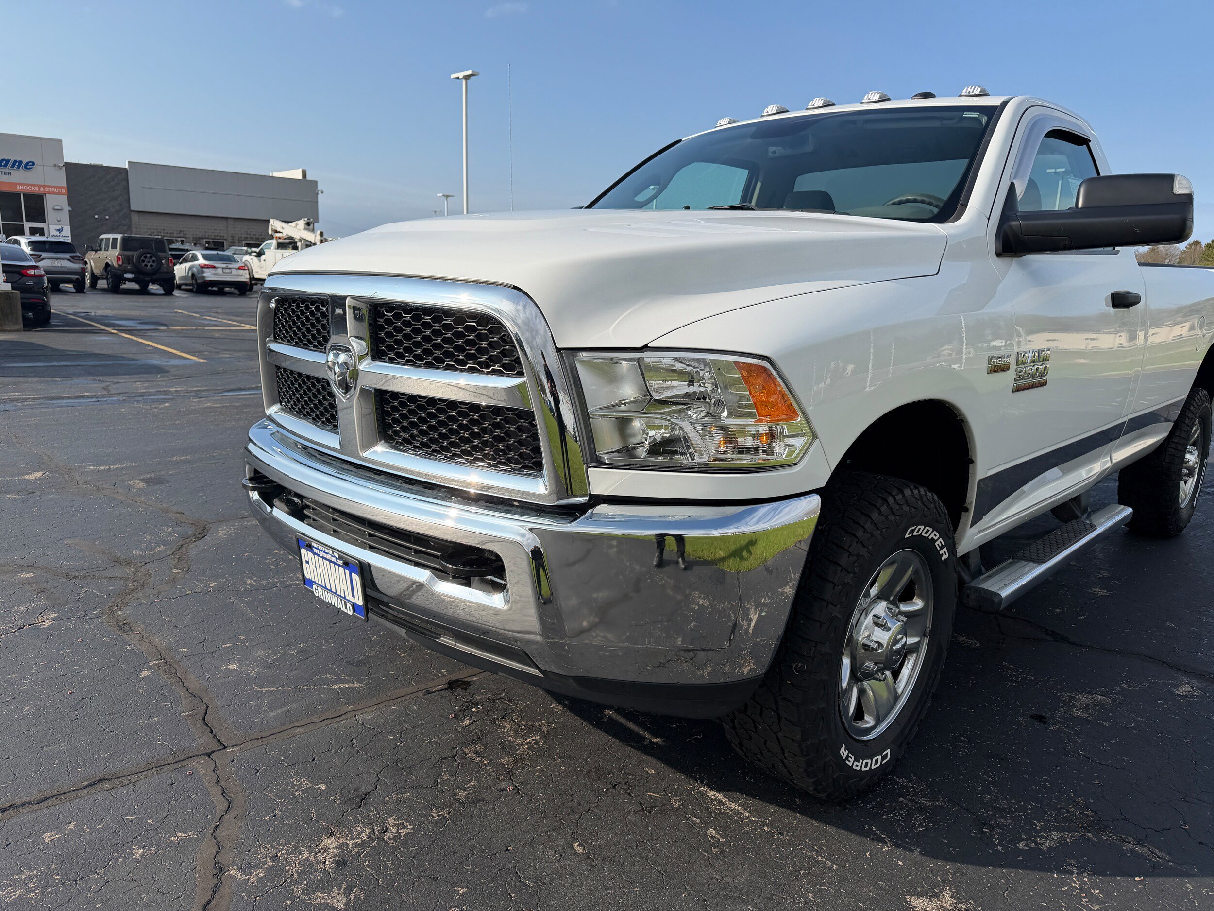 Used 2017 RAM 3500 Tradesman w/ Chrome Appearance Group AWD/4WD image 32