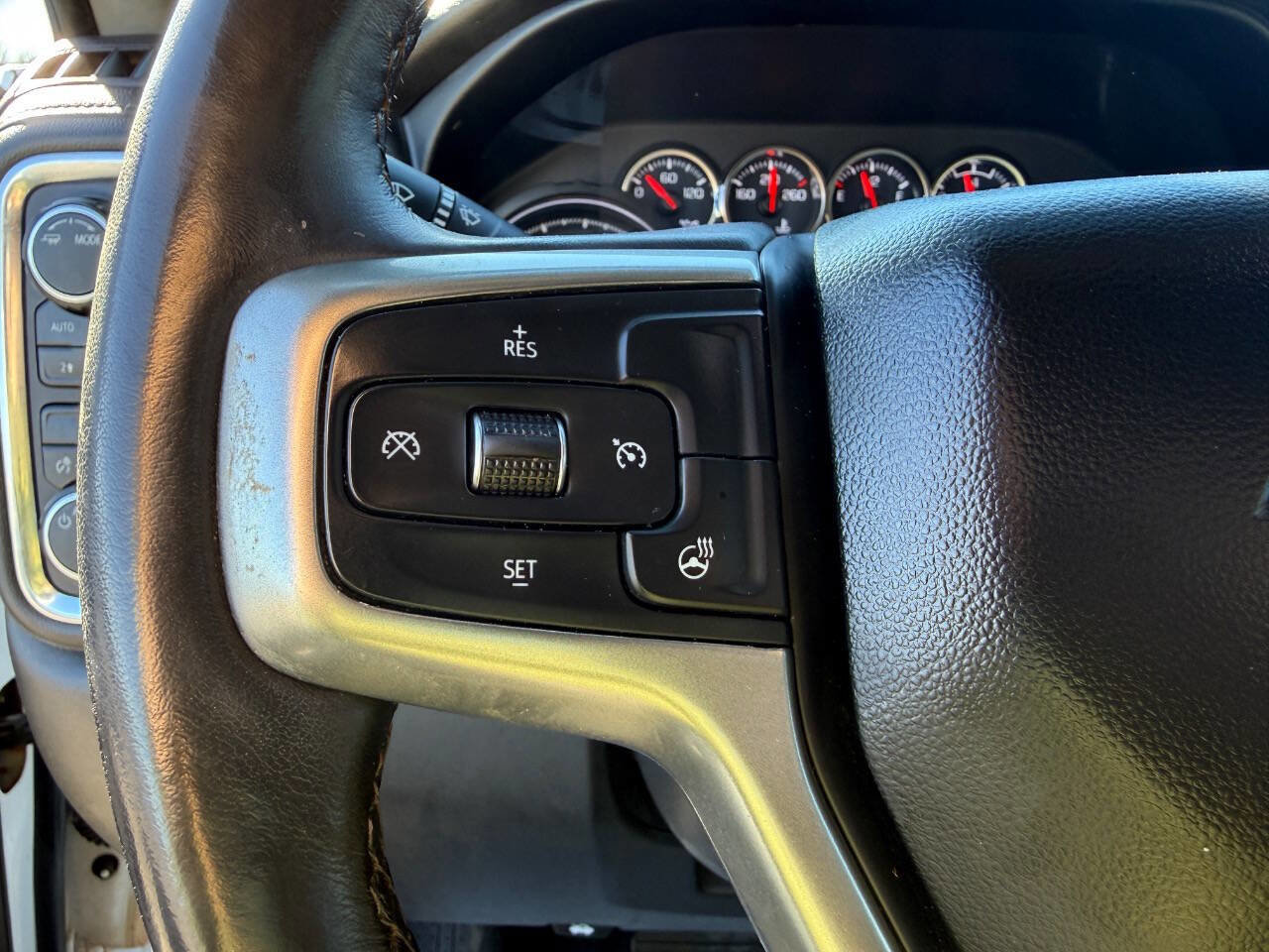 Used 2020 Chevrolet Silverado 1500 LT w/ All-Star Edition AWD/4WD image 20