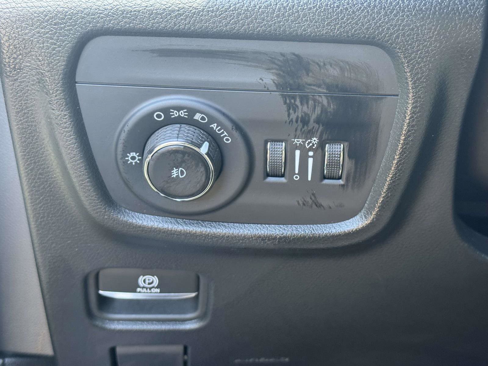 Used 2023 Jeep Grand Cherokee L Overland AWD/4WD image 20
