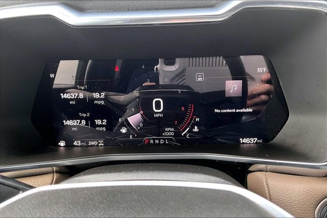 Used 2025 GMC Canyon Denali image 21