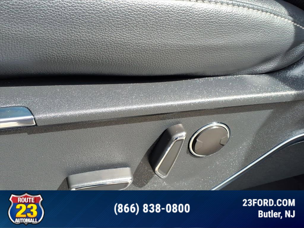 Certified 2022 Ford F150 Lariat w/ Equipment Group 502A High image 22