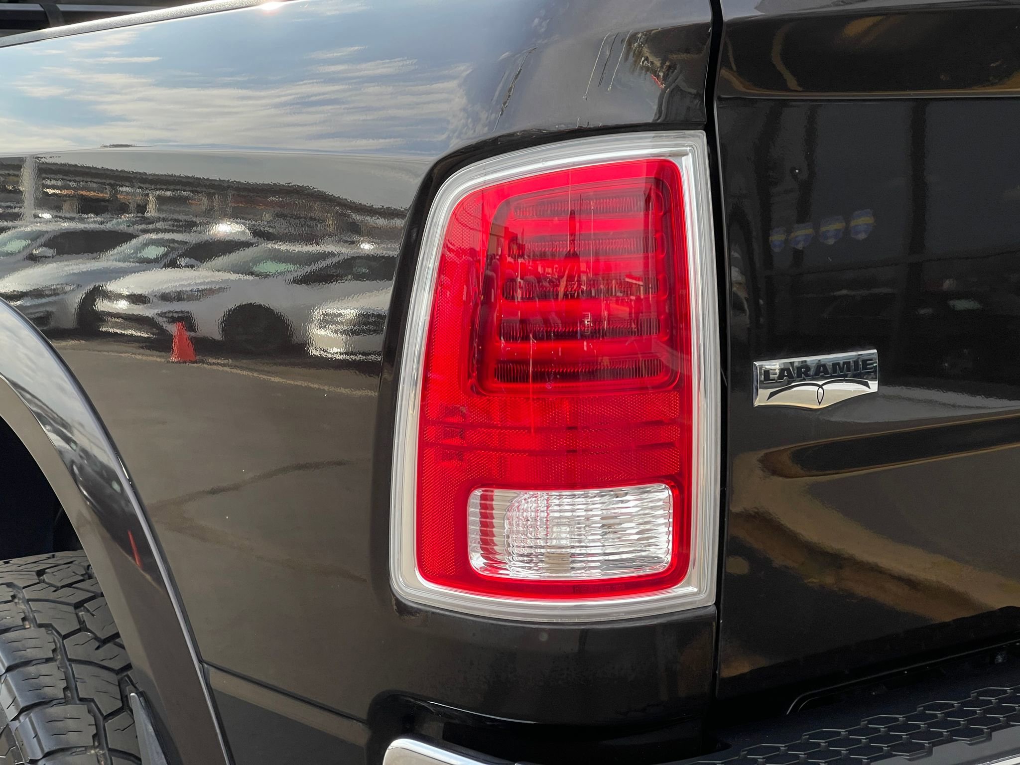 Used 2016 RAM 2500 Laramie w/ Cold Weather Group image 33