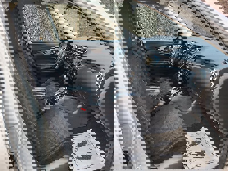 Used 2016 Nissan Rogue S image 12