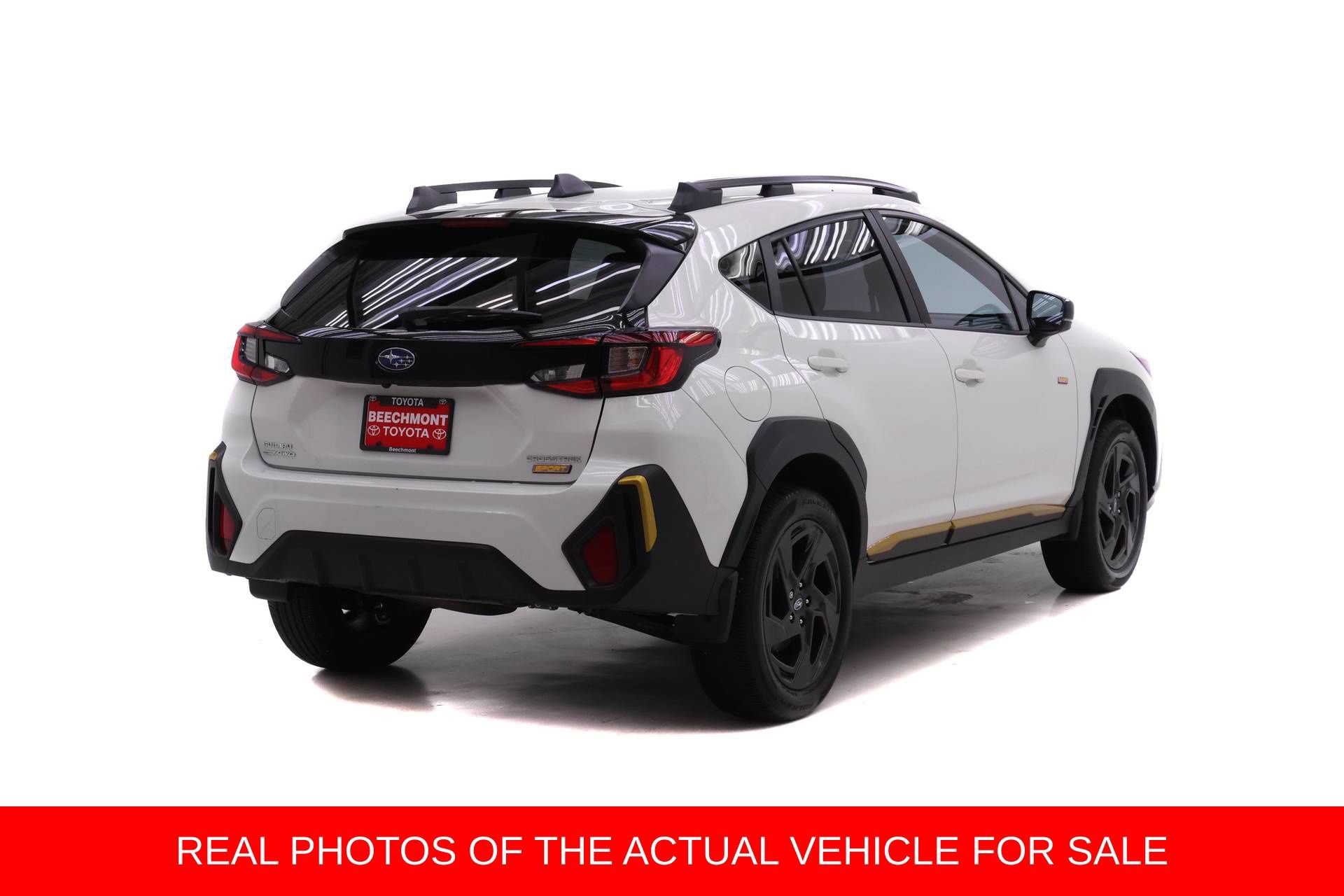 Used 2025 Subaru Crosstrek 2.5i Sport AWD/4WD image 2
