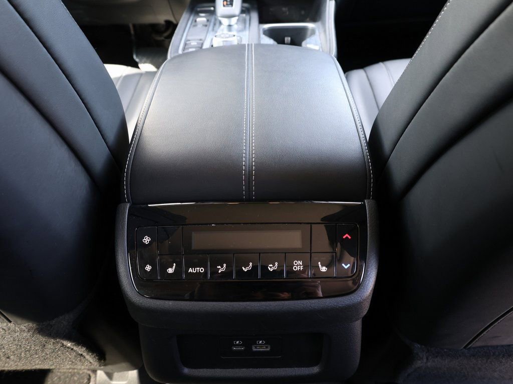 Certified 2025 INFINITI QX60 Luxe w/ Vision Package image 27