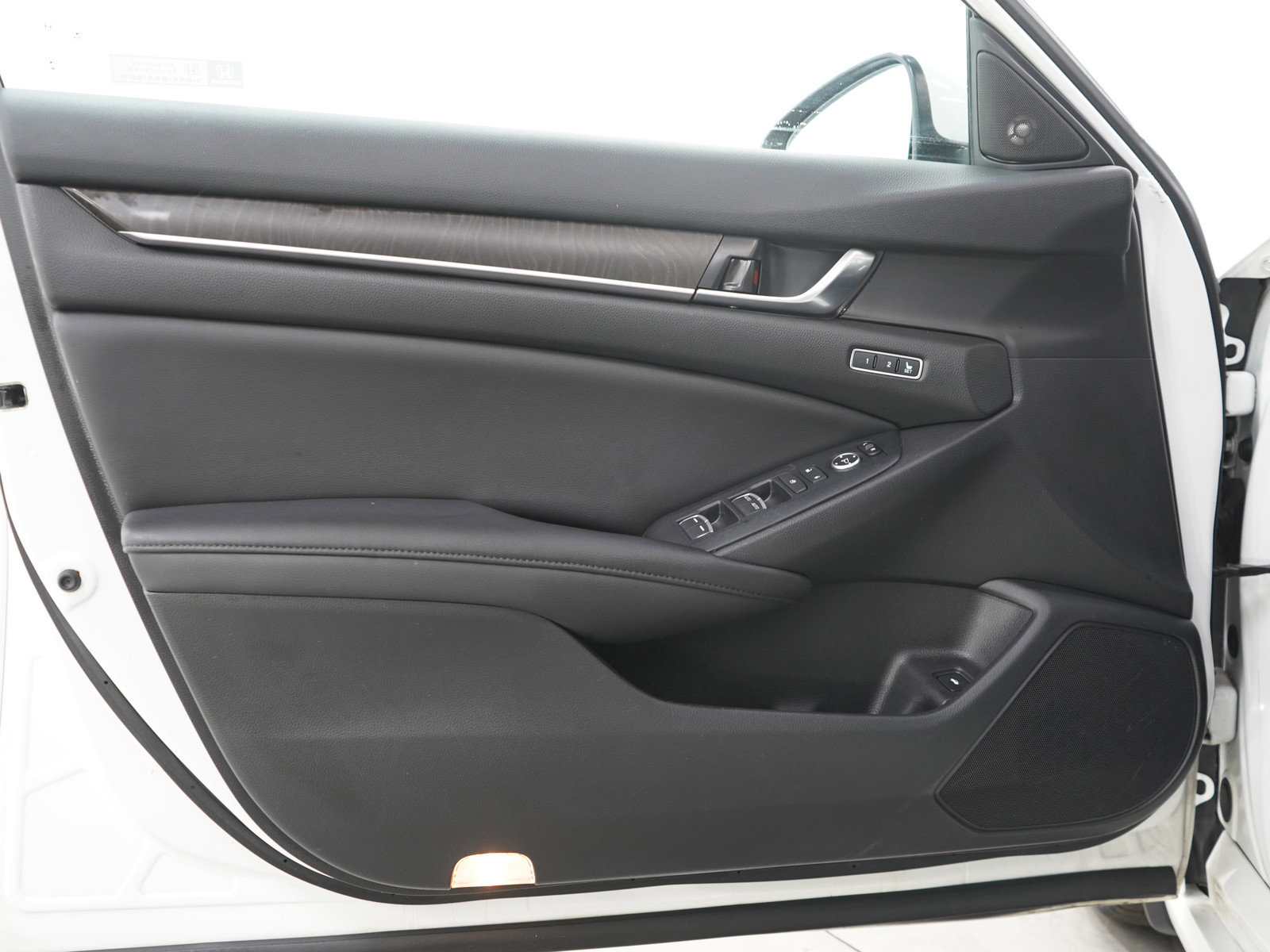 Used 2019 Honda Accord EX-L image 17