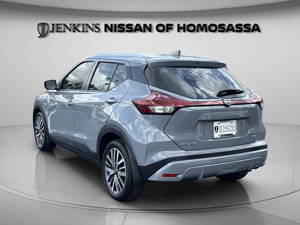 Certified 2022 Nissan Kicks SV image 7