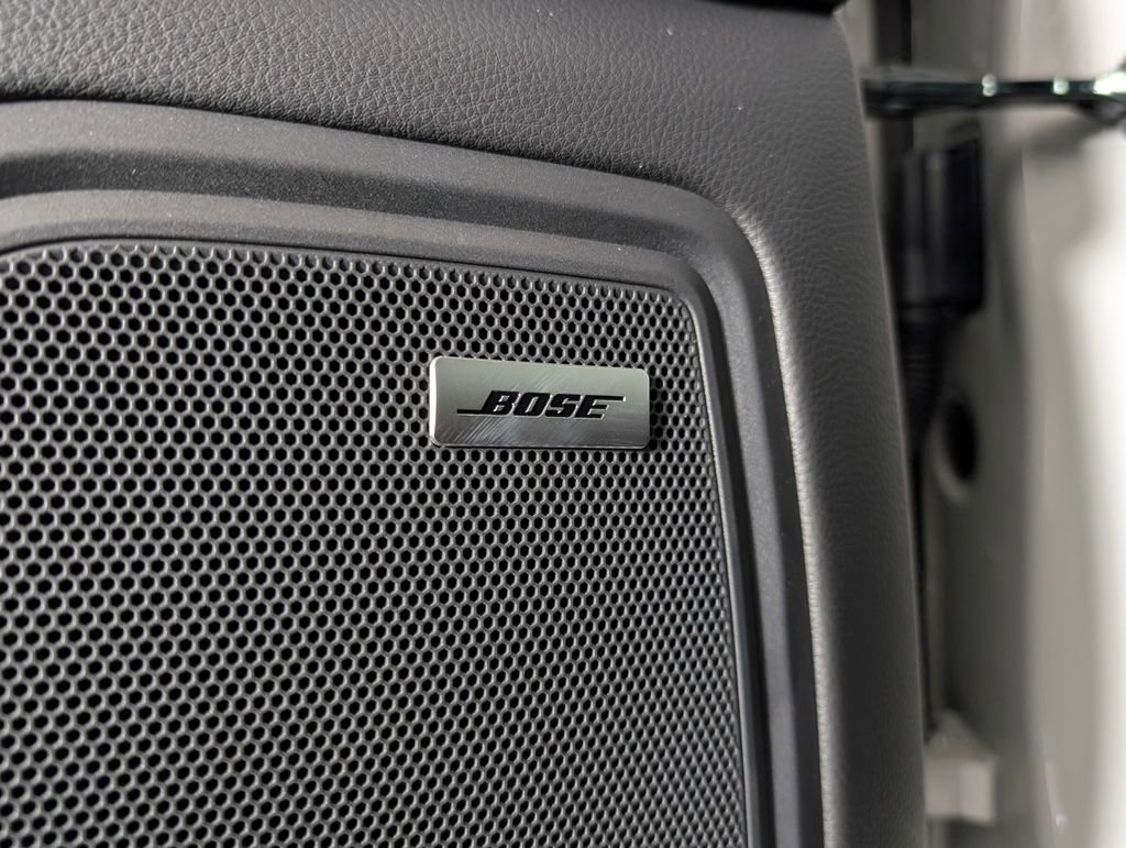 New 2026 Porsche Macan image 28