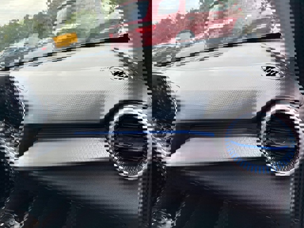 Used 2024 Chevrolet Trax LS image 25