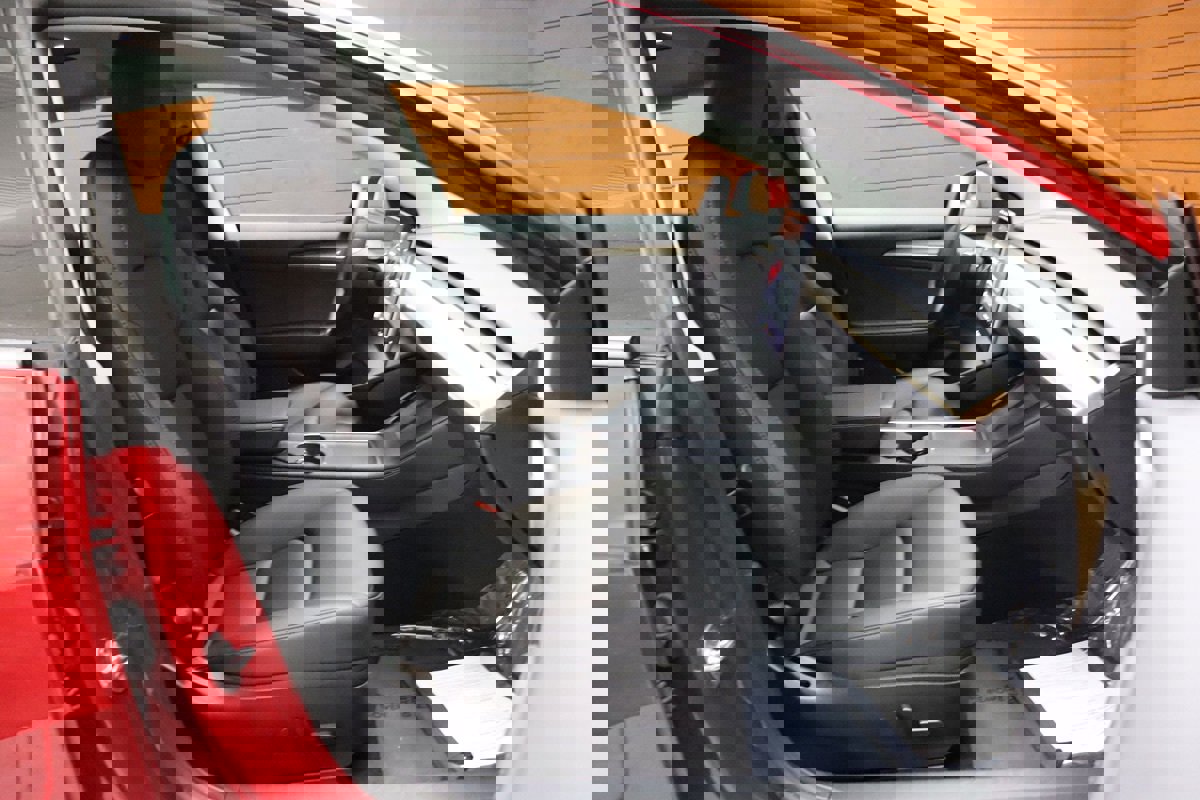 Used 2023 Tesla Model 3 Standard Range image 56