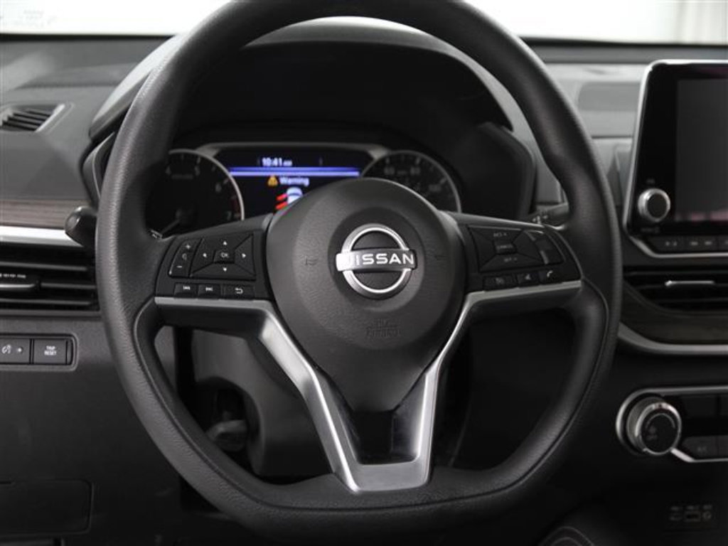 Used 2023 Nissan Altima 2.5 SV image 7