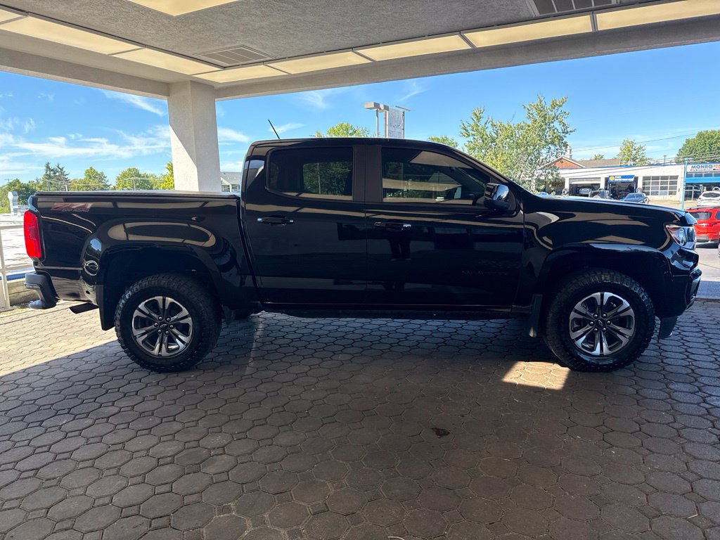 Used 2022 Chevrolet Colorado Z71 AWD/4WD image 5
