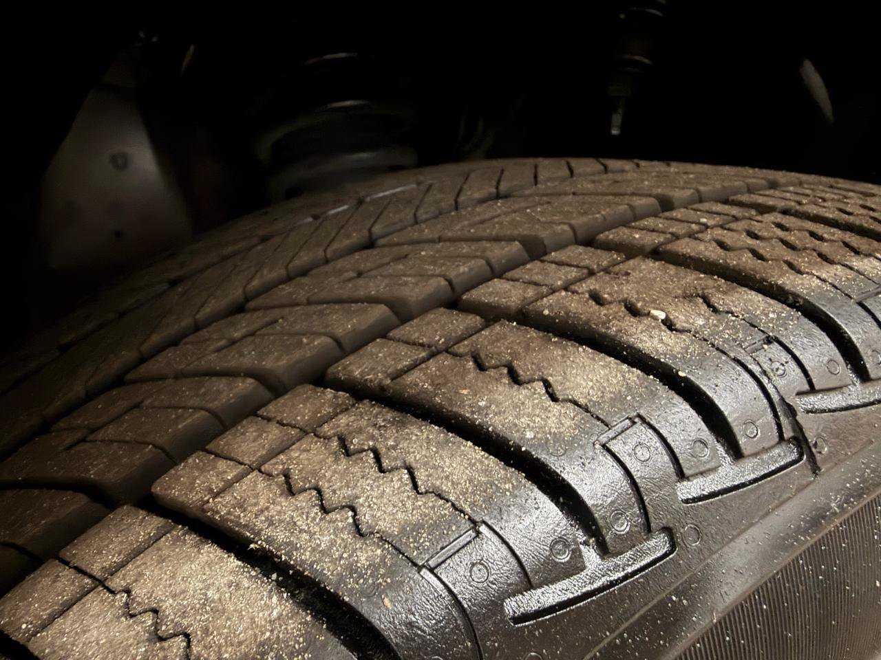 Used 2004 Ford Thunderbird RWD image 9