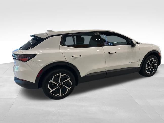 New 2026 Chevrolet Equinox EV LT image 5