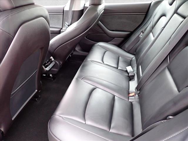 Used 2019 Tesla Model 3 Standard Range Plus image 8