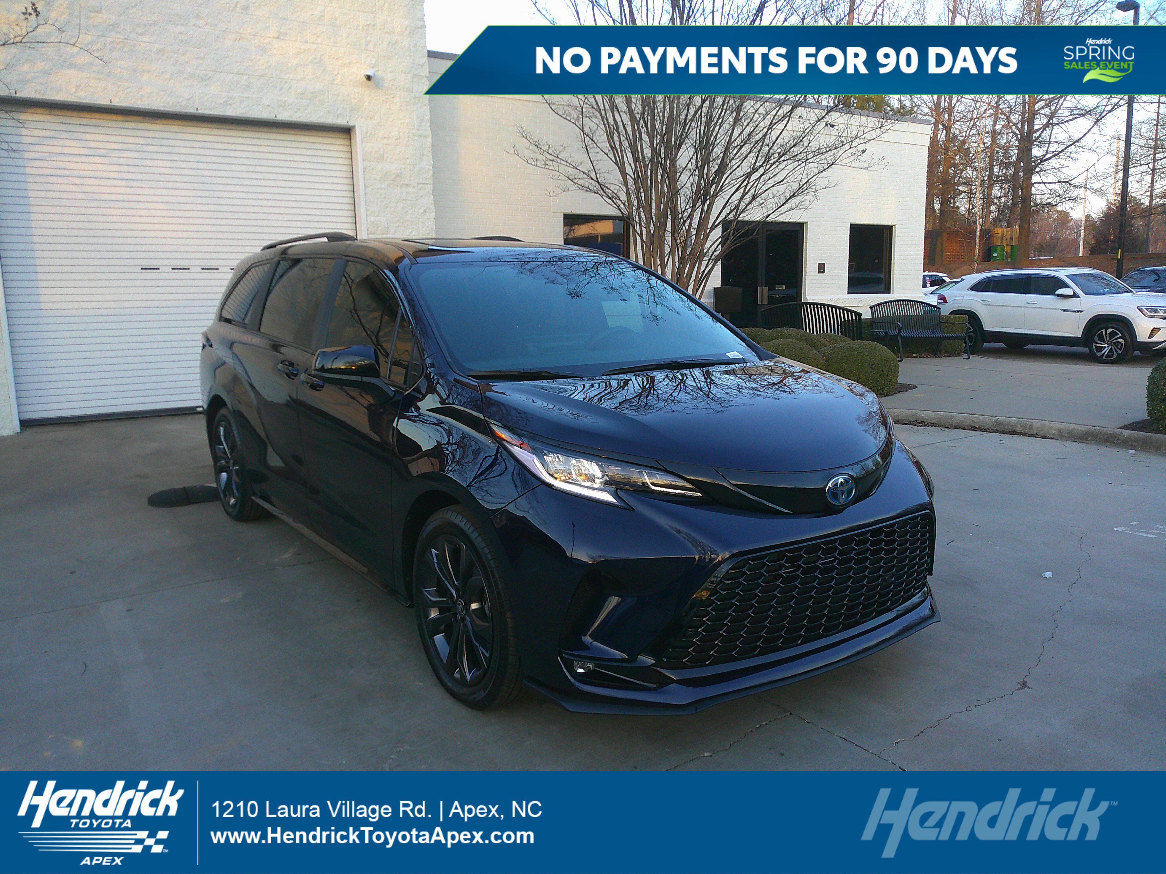 Used 2025 Toyota Sienna XSE w/ XSE Plus Package