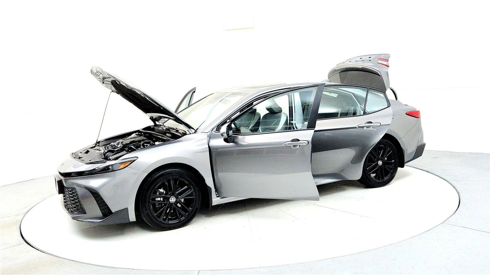 Certified 2025 Toyota Camry SE image 11