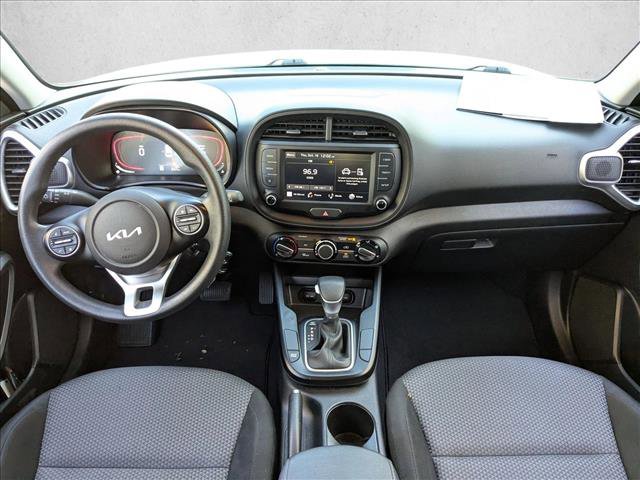 Used 2024 Kia Soul LX w/ Option Group 015 image 16