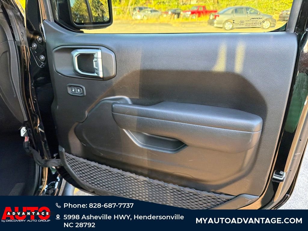 Used 2022 Jeep Gladiator Sport image 30