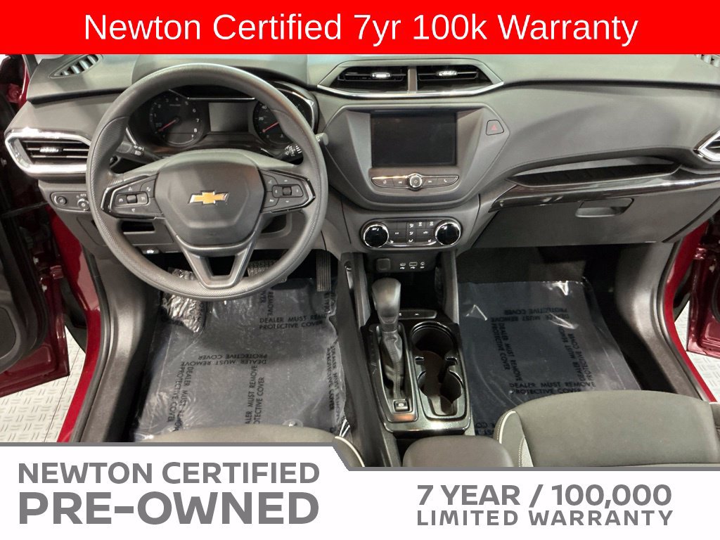Used 2023 Chevrolet TrailBlazer LT FWD image 11