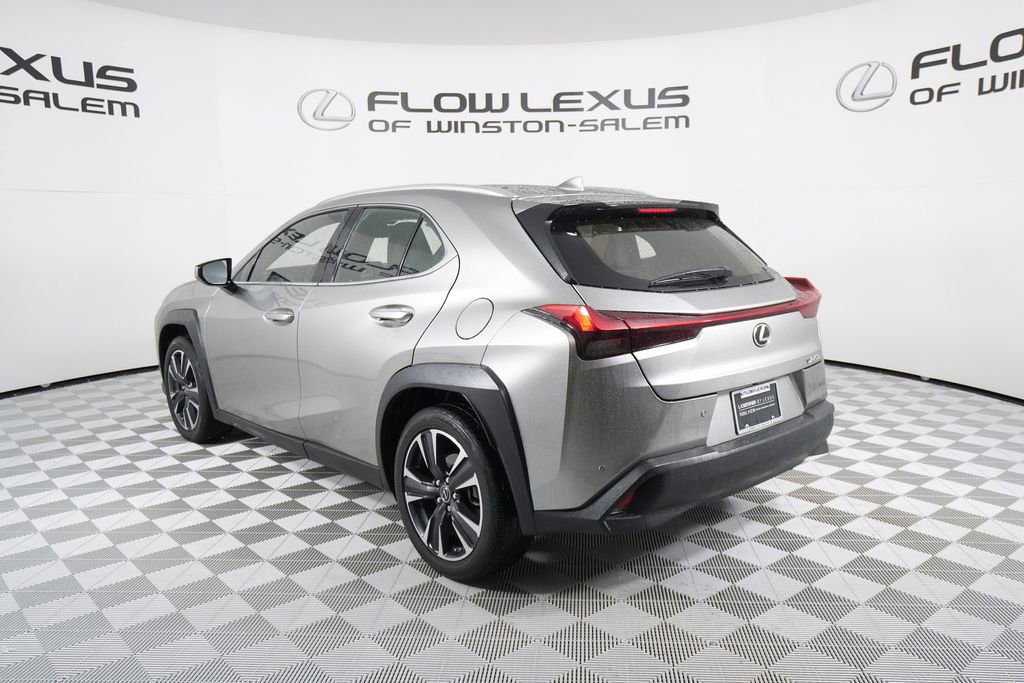 Certified 2020 Lexus UX 200 w/ Premium Package image 5