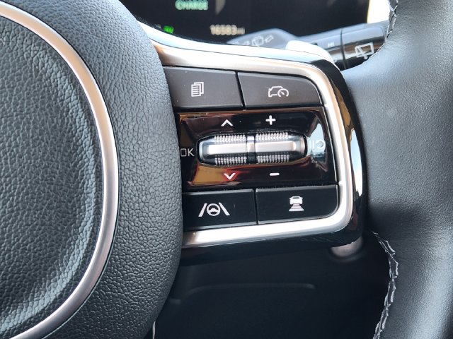 Certified 2026 Kia Carnival SX Prestige FWD image 30