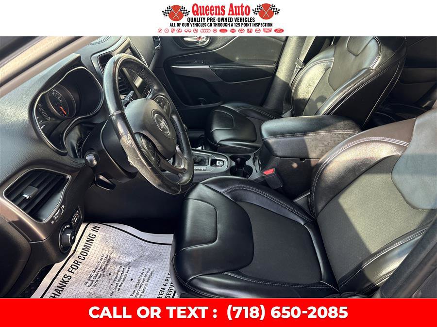 Used 2019 Jeep Cherokee Latitude Plus w/ Cold Weather Group image 10