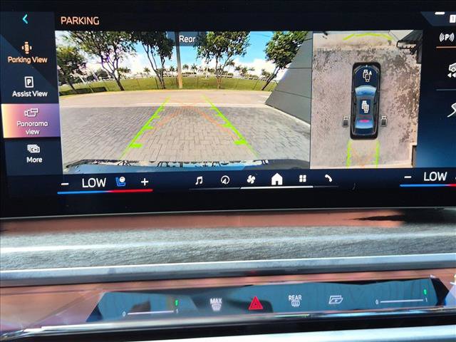 Used 2023 BMW 760i xDrive AWD/4WD image 14
