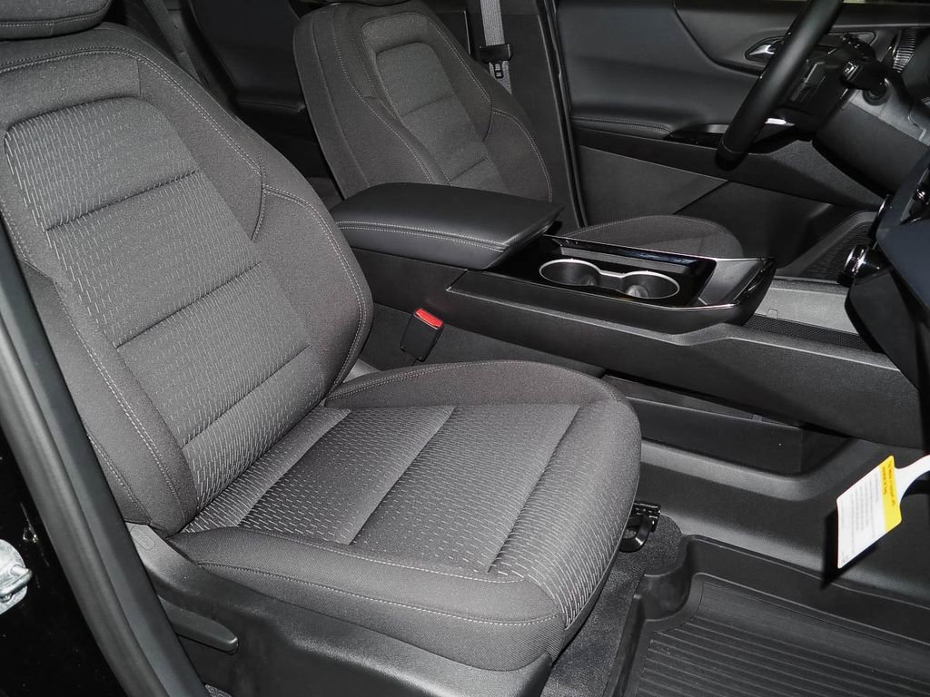 Used 2025 Chevrolet Equinox LT image 17