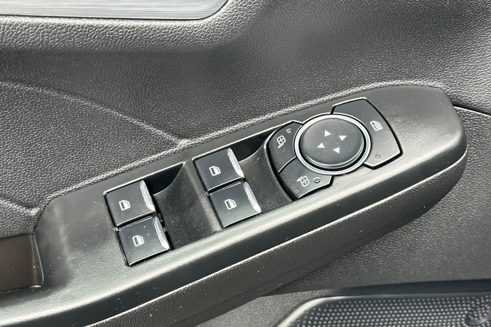 Certified 2025 Ford Escape Platinum image 13