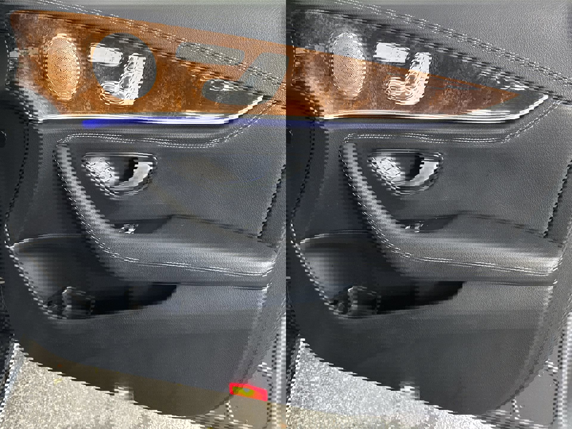 Used 2019 Mercedes-Benz E 300 image 35