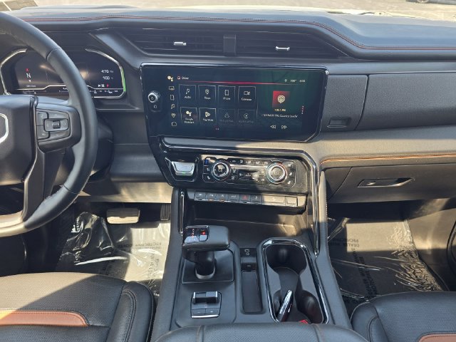 Used 2024 GMC Sierra 1500 AT4 w/ Technology Package AWD/4WD image 29