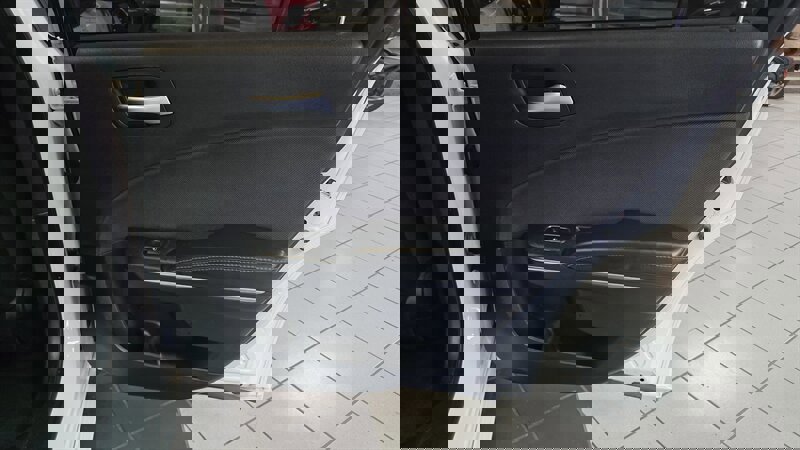 Used 2016 Dodge Charger SE w/ Sport Appearance Group image 21