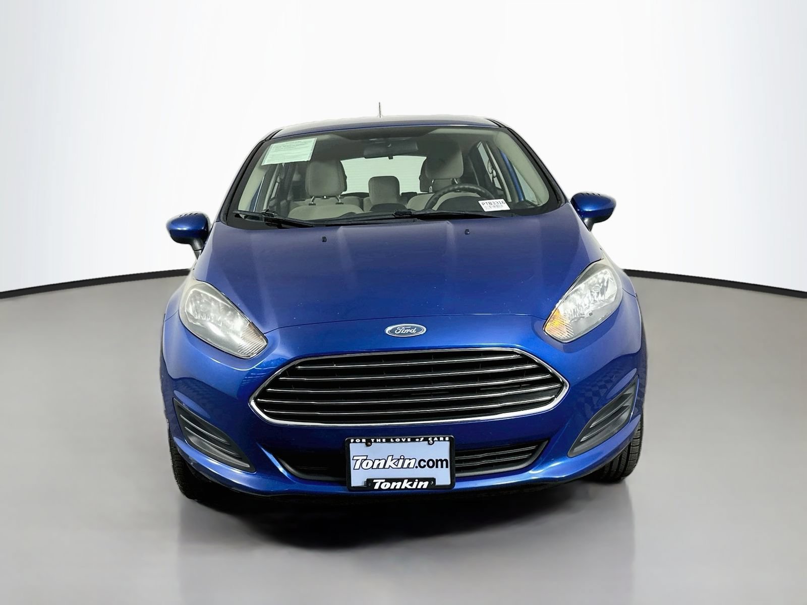 Used 2018 Ford Fiesta SE FWD image 2