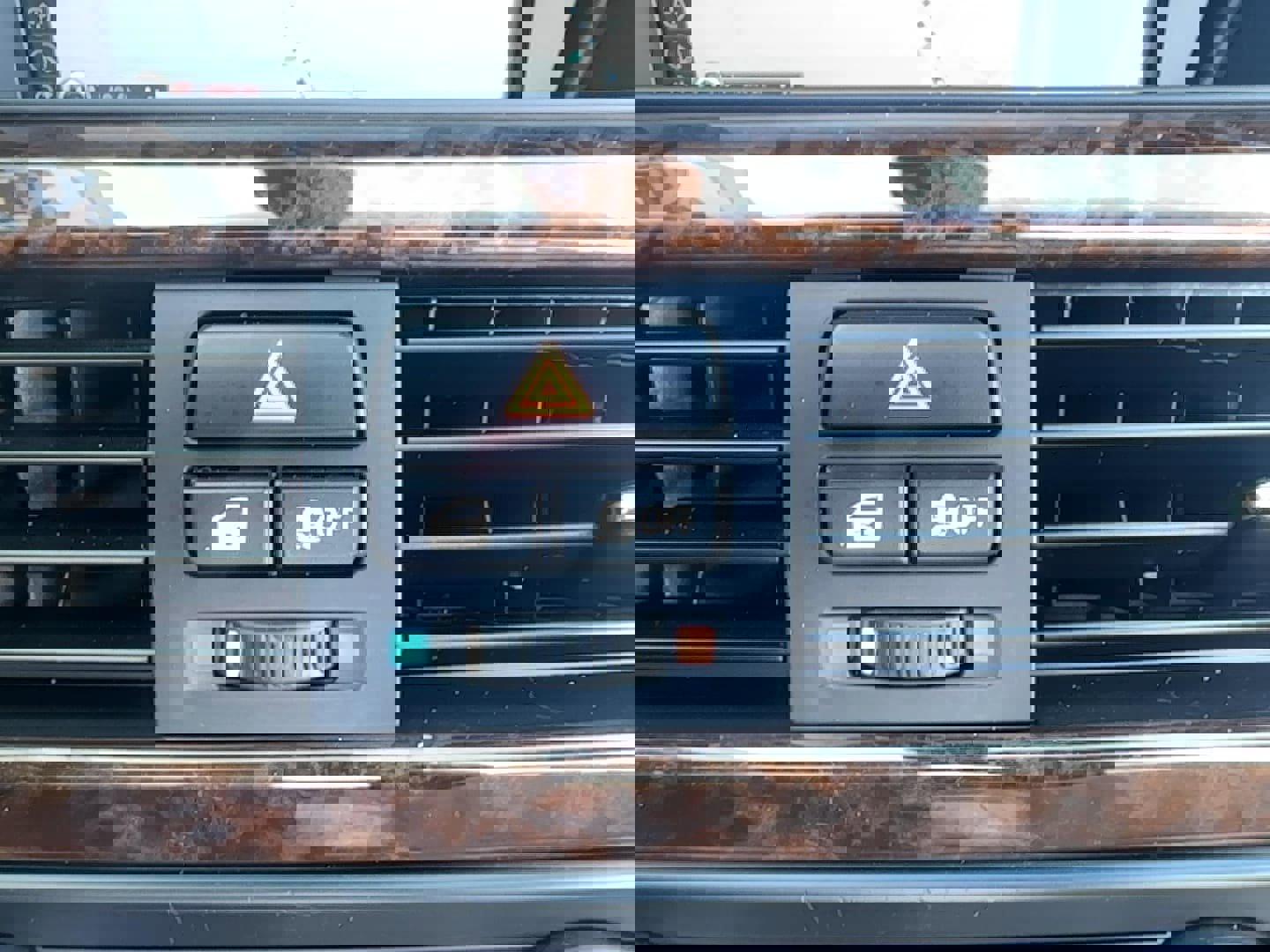 Used 2013 BMW 328i Convertible image 10