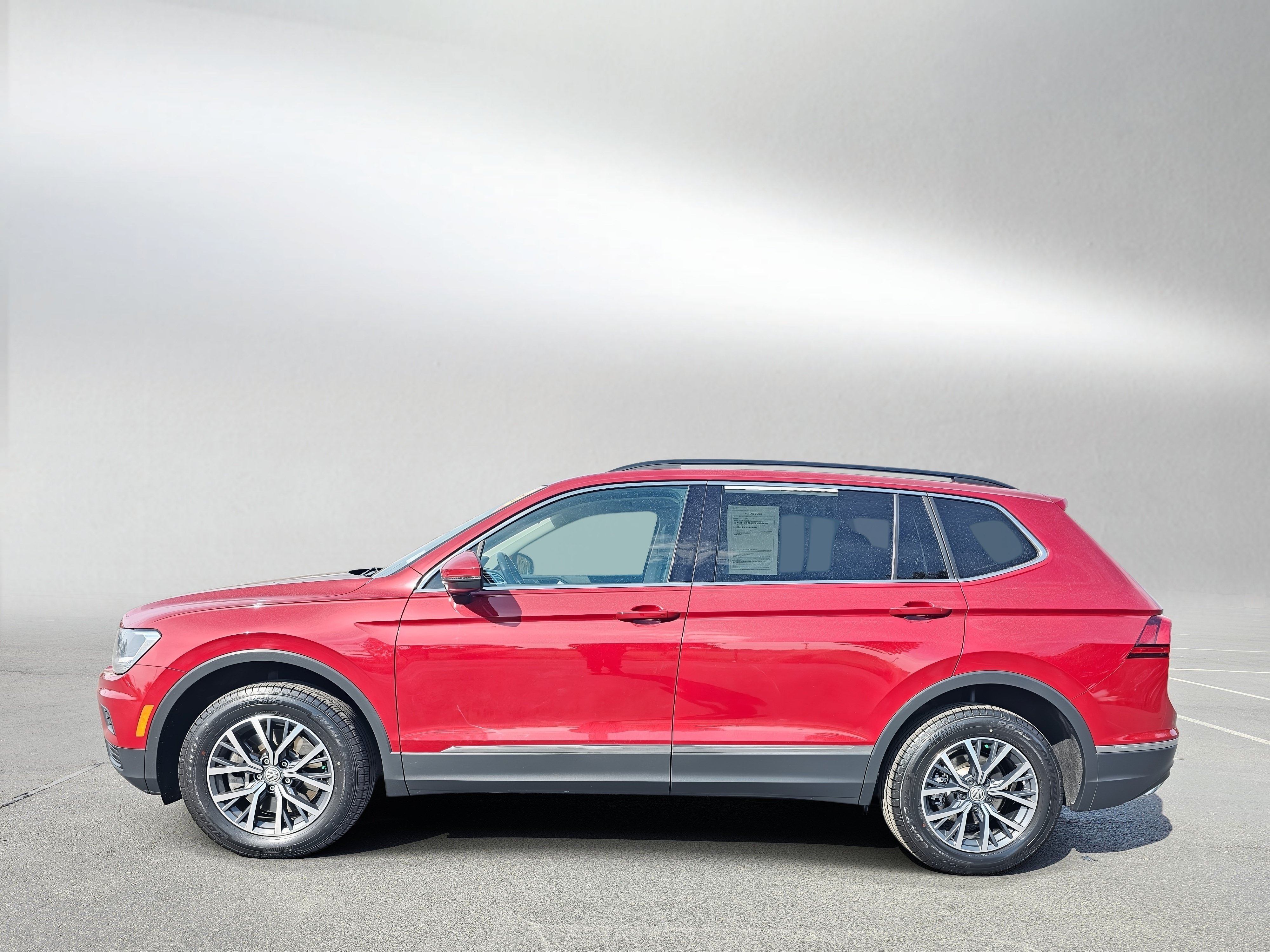 Used 2020 Volkswagen Tiguan S AWD/4WD image 2