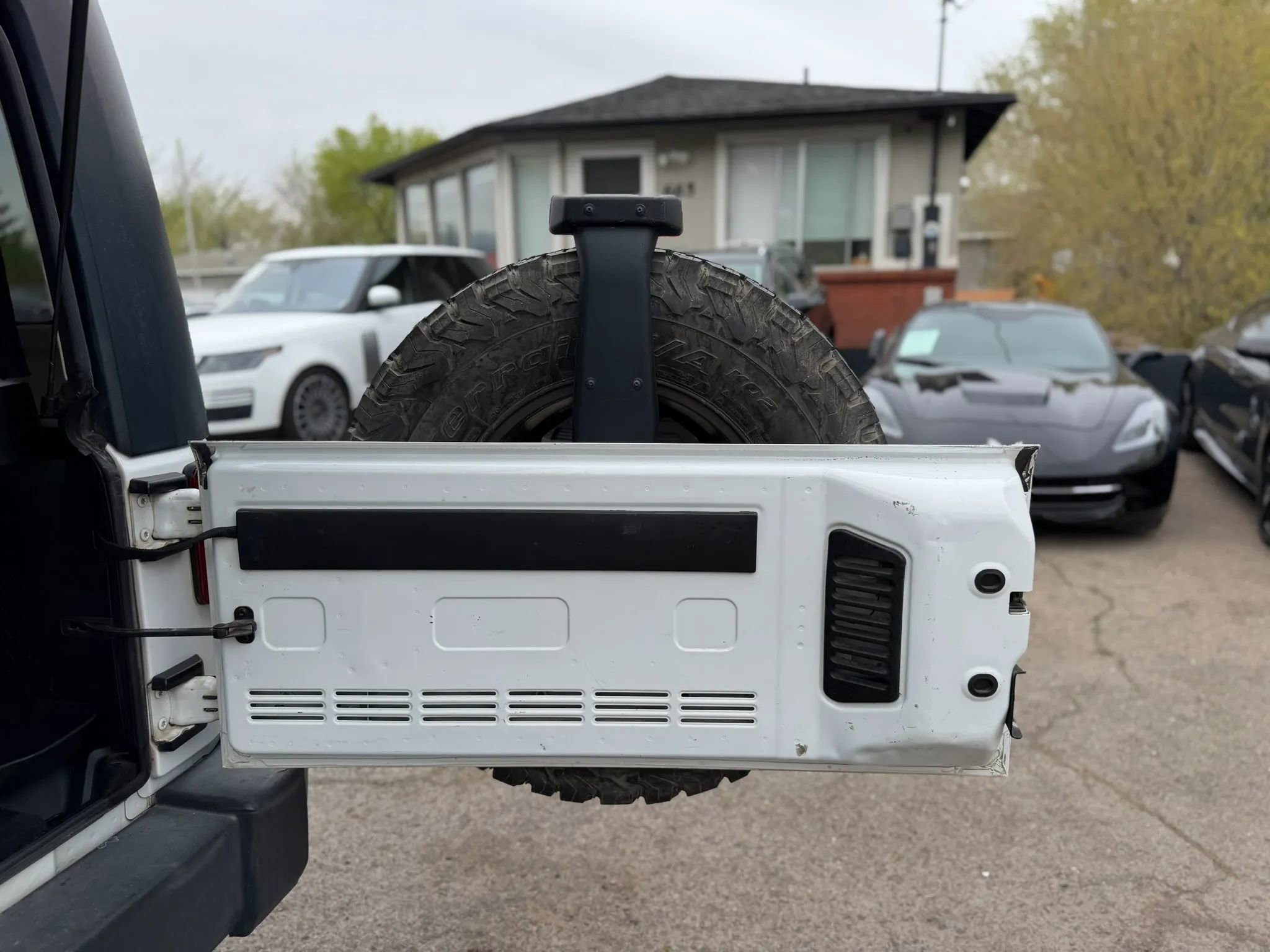 Used 2018 Jeep Wrangler Sport image 16