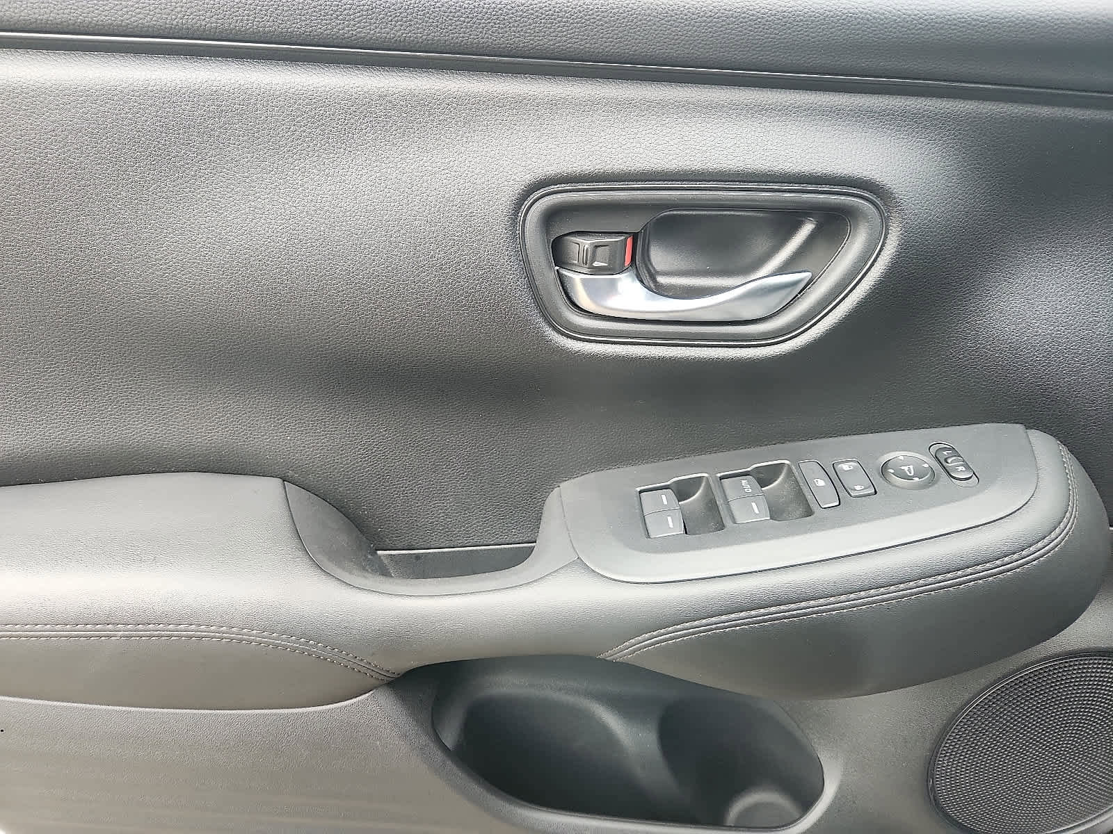 Certified 2023 Honda HR-V LX image 14