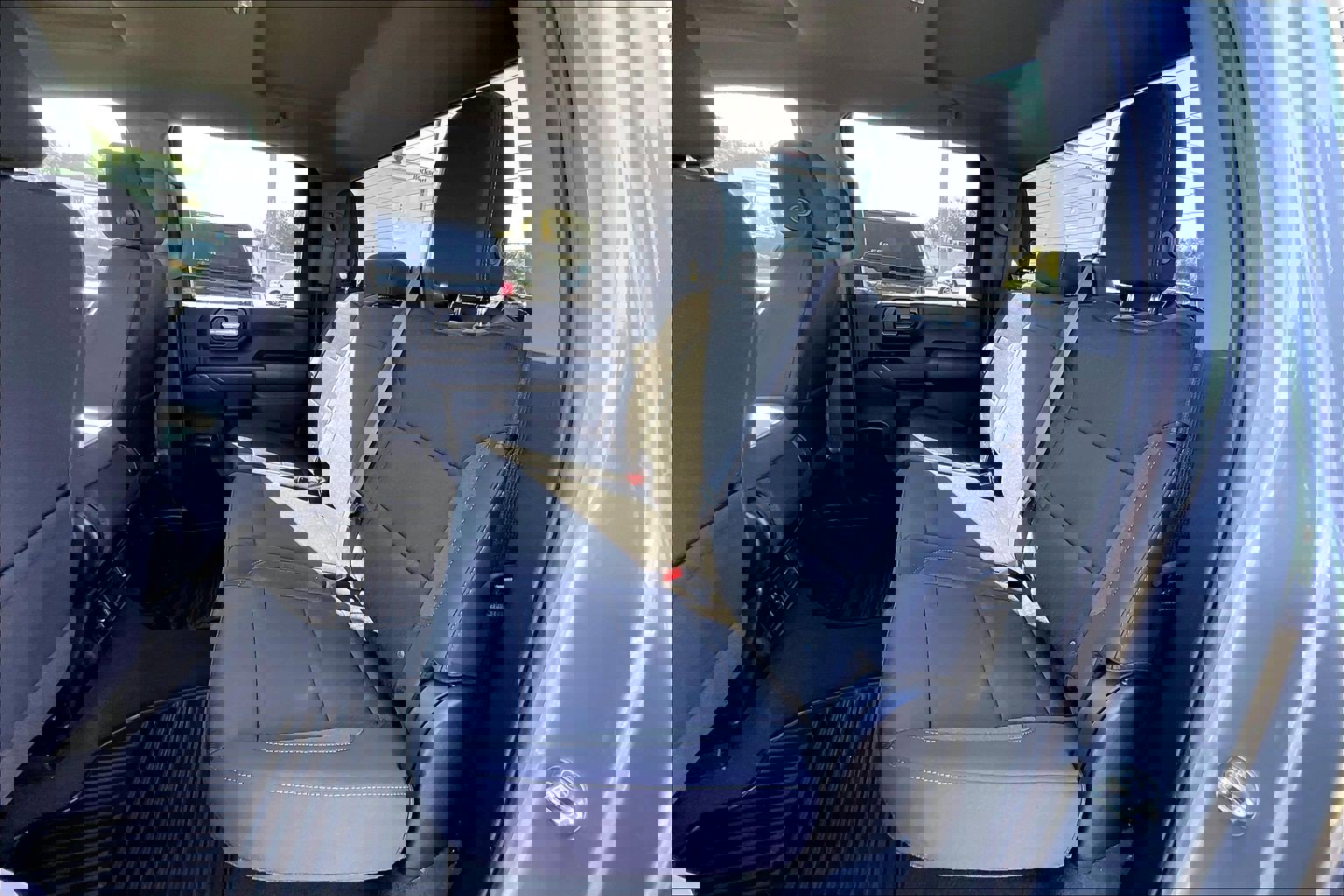 Certified 2025 Chevrolet Silverado 2500 Custom w/ Custom Value Package image 10